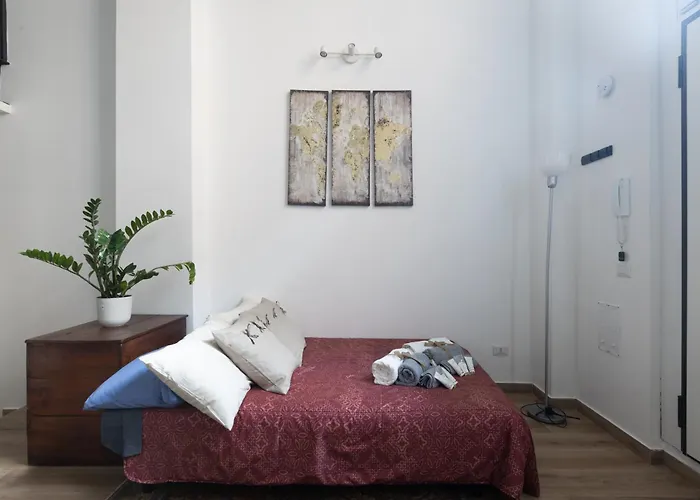 Casa de Férias Ambrosia Home, Moderno Loft Tra Navigli E Bocconi - Daniele Milão