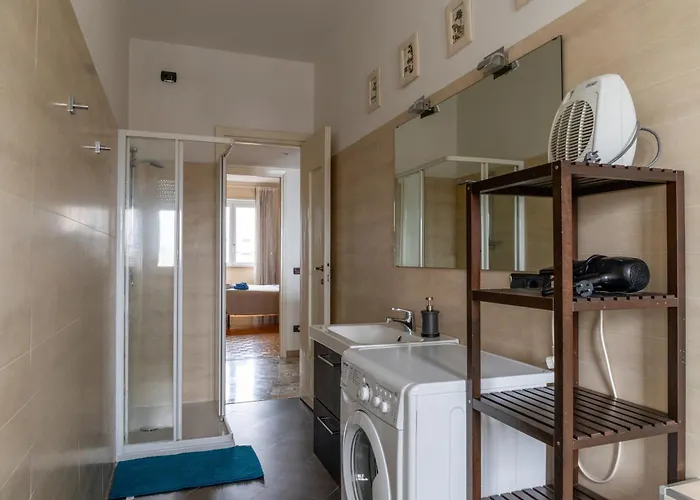 Panoramic Views, Location *