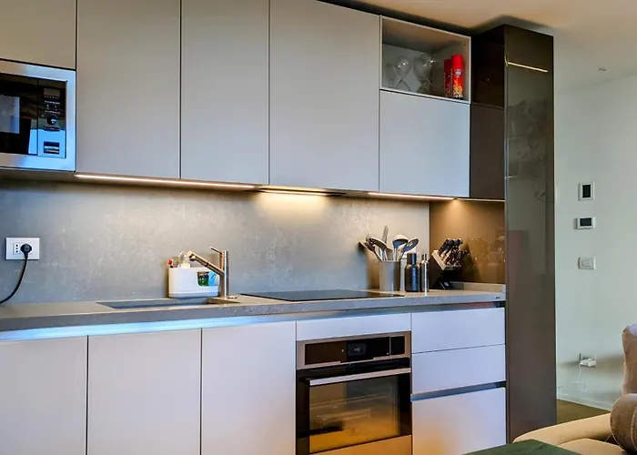 Mantega At Navigli - Pool And Garage Apartman *