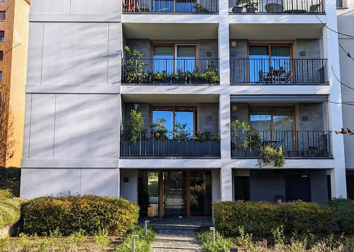 Mantega At Navigli - Pool And Garage Apartman *