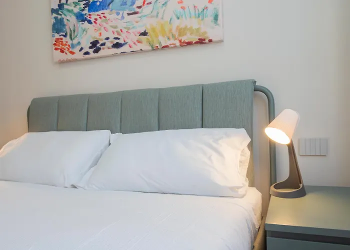 Ihost - Stendhal 49 * מילאנו