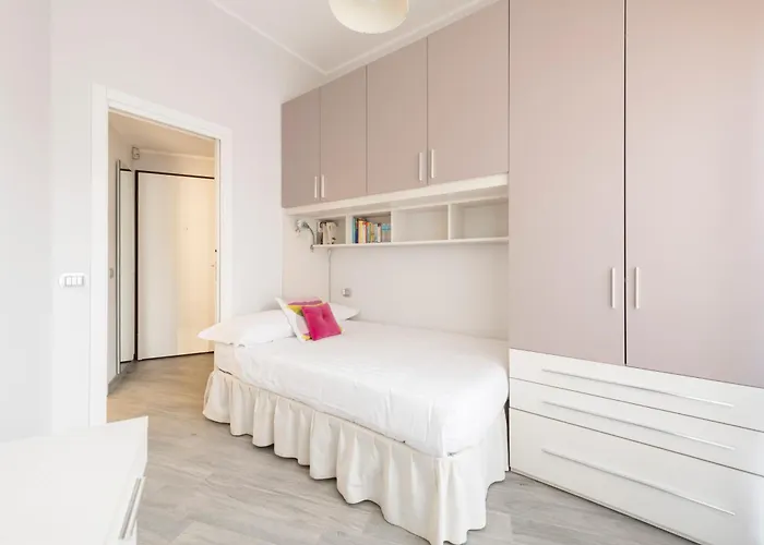 Adorable Centre, 2 Bd, 4 Guests Milánó