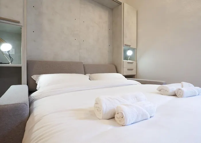 Primopiano - Melzo E * Μιλάνο