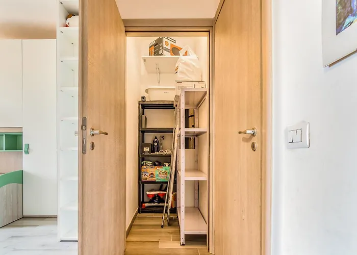 Apartamento Naba Flat Full Wi-fi New- Via Meda Milán