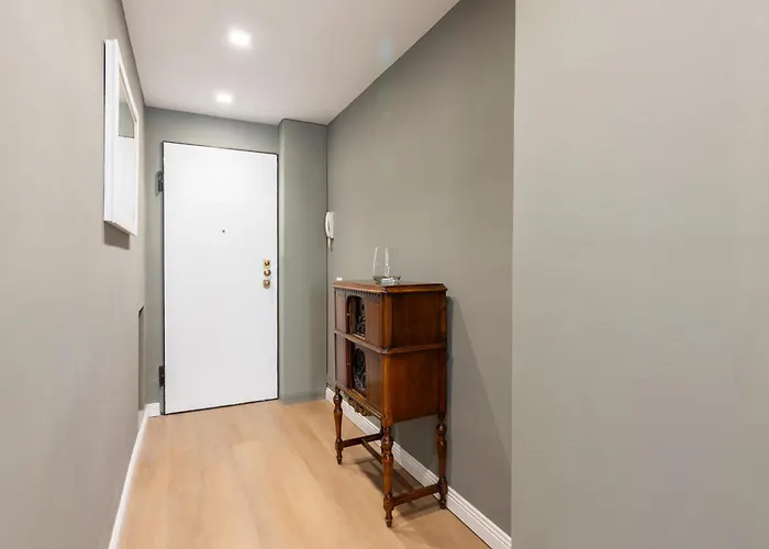 Ospitali - Dimora Tina, Ampio Trilocale In Zona Lambrate Comodo X4 *