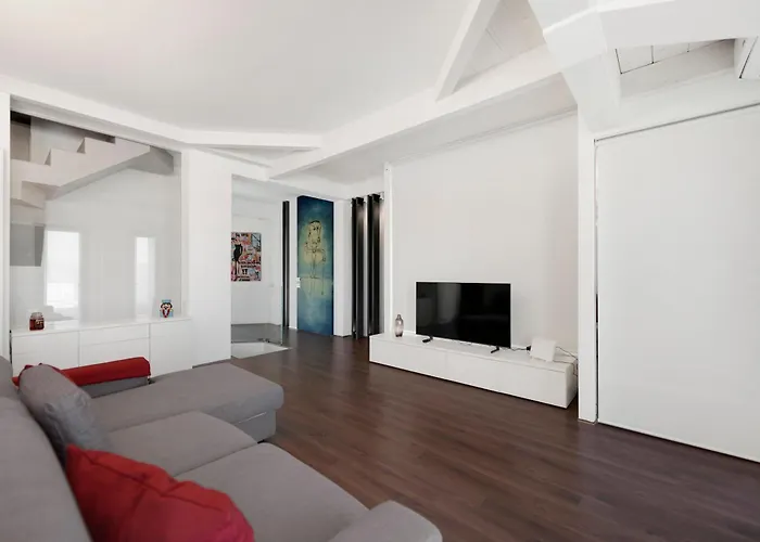 Lussuoso Attico Apartament Mediolan