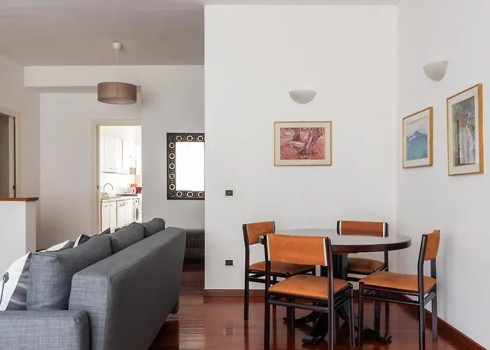 Il Bilocale Con Terrazzo Dei Marchesi 아파트