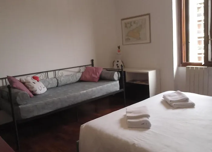 Comfortable Typical Old Style דירה