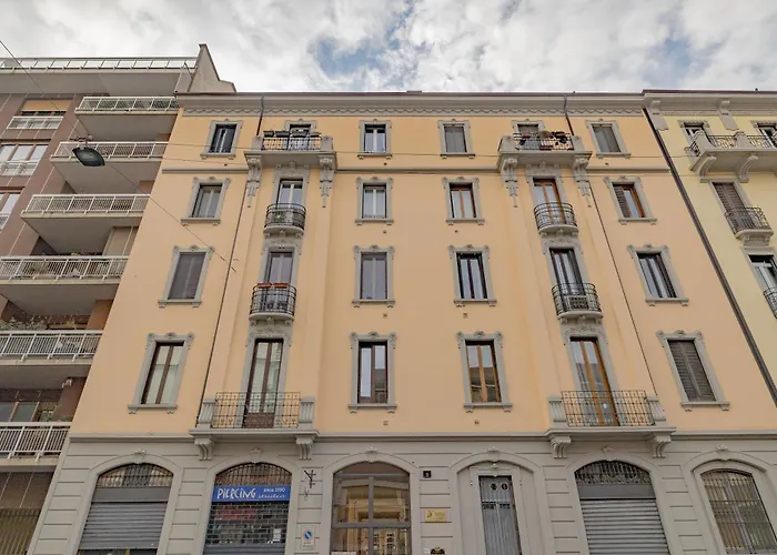 2 Bedroom - Buzzi Hospital, Sempione, Mico, 100mt Metrom5 米兰