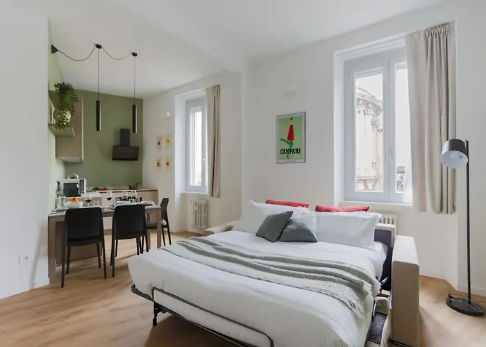 The Rent - Spacious And Renovated Two-bedroom Downtown Apartmán