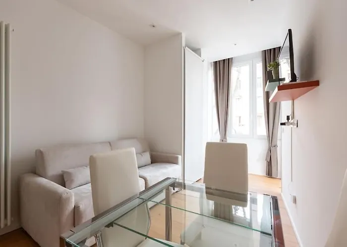 Easytopstay - Porta Romana Urban Chic Appartement *