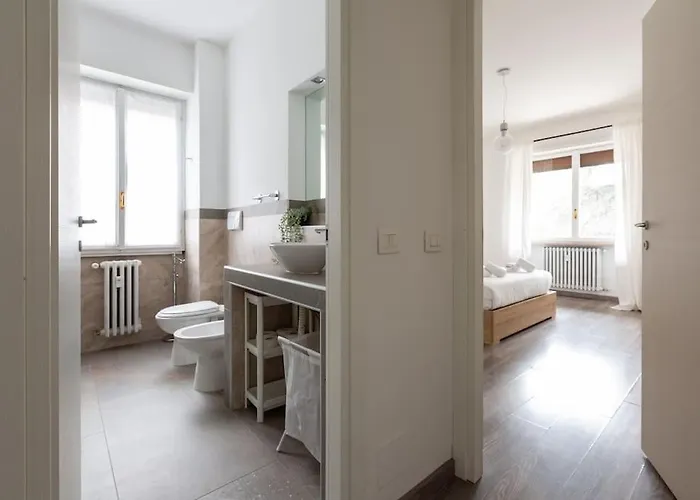 Appartamento Easytopstay - Large Close To Metro