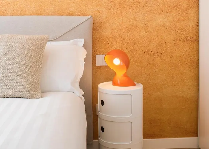 San Babila Design R&r *