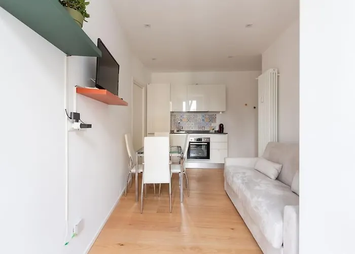 Easytopstay - Porta Romana Urban Chic Milan