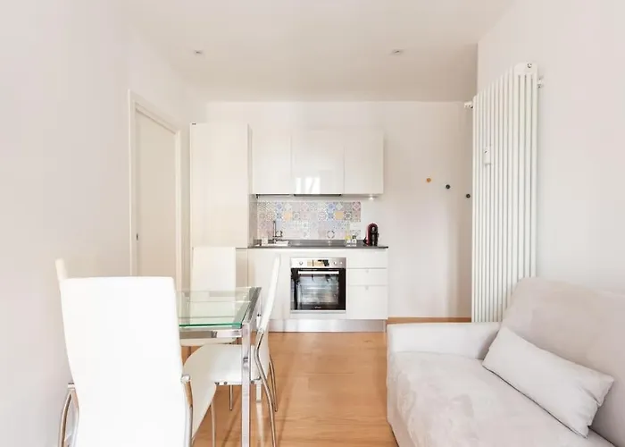 Easytopstay - Porta Romana Urban Chic Appartement