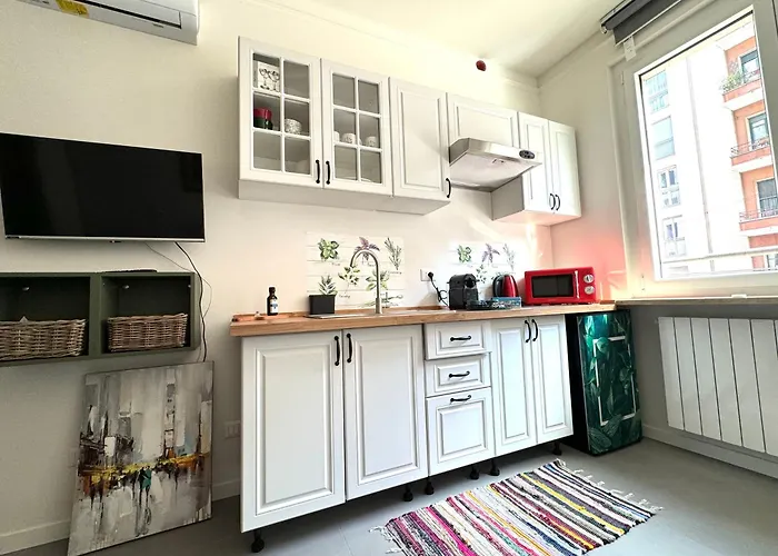 Rainbow Flat- Monolocale Luminoso * ミラノ