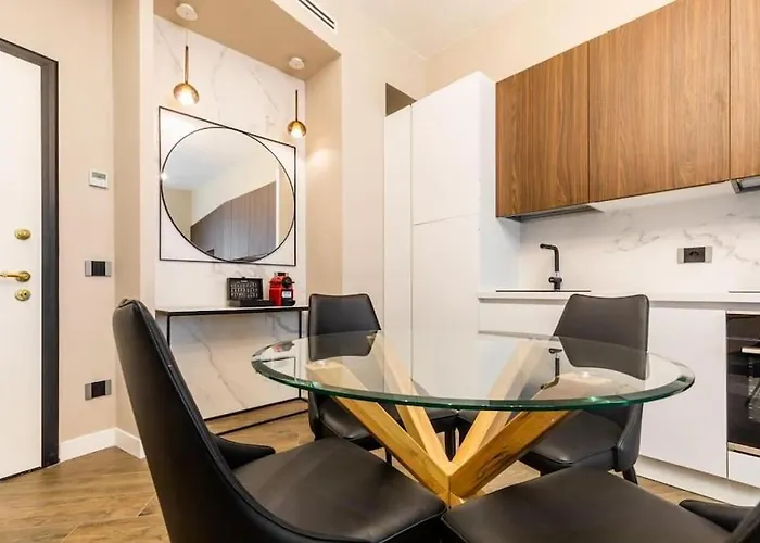 Dali Duomo Golden House 밀라노