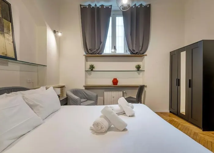 Comfortable 3 Bedrooms Few Steps From Duomo Milano
