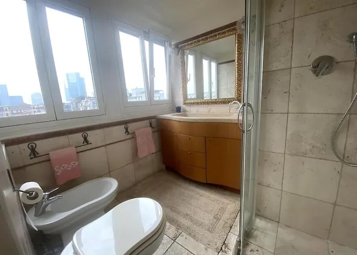 Apartament Penthouse In The Sky With 30 Sqm Terrace Station Mediolan