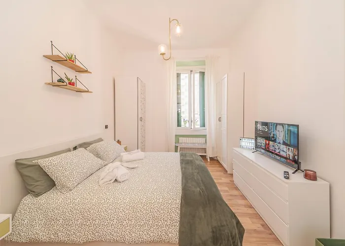 Iconic House Navigli - Bilocale Moderno Ed Elegante アパート ミラノ