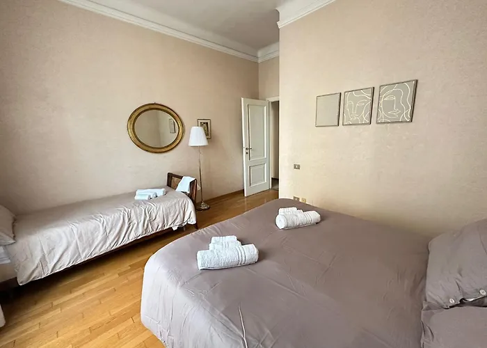 Elegant House Near Citta Studi Apartmán