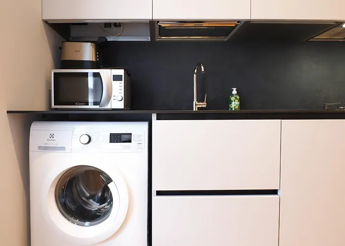 Luminoso Con Terrazzo Forlanini Linate * Milão