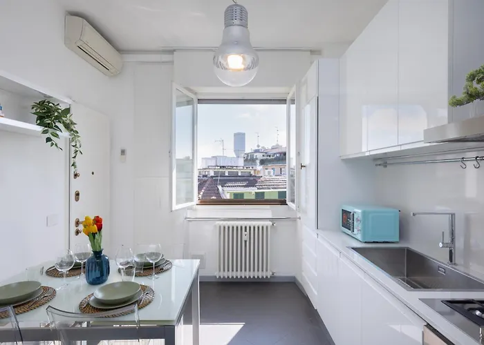 Black & White Vista Duomo 400 Metri 아파트 *