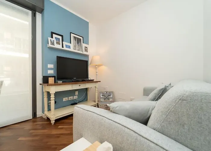 Ma Petite Bleu Apartment *