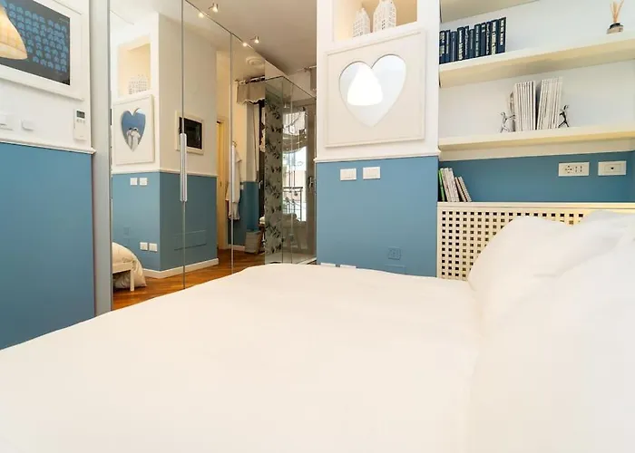 Ma Petite Bleu Milan