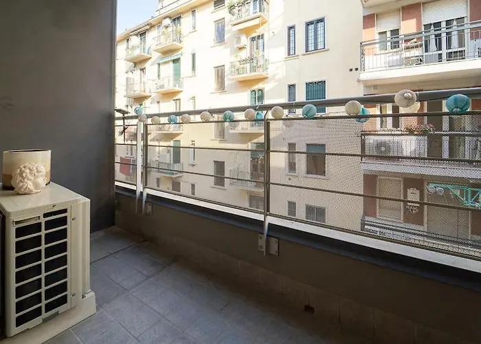 Ma Petite Bleu Apartment