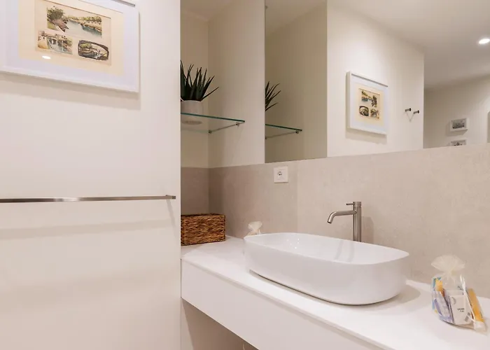 Proudlymi - Nuovo 3 Moscova *