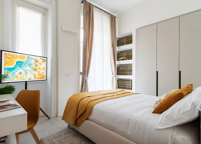 Proudlymi - Nuovo 3 Moscova * מילאנו