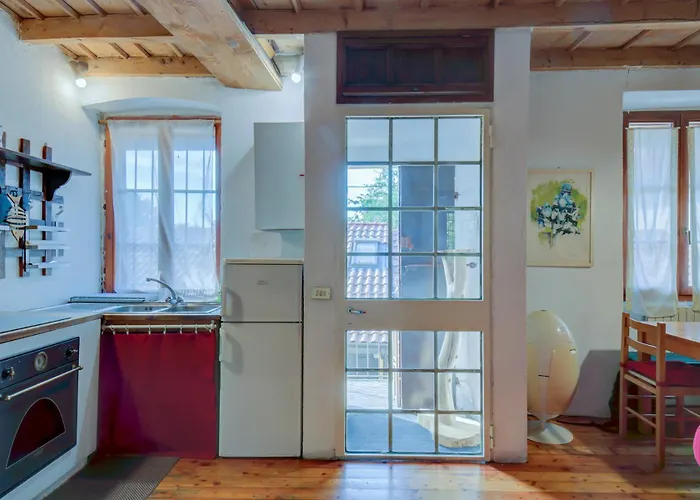 Navigli, Caratteristico Milanese Appartamento