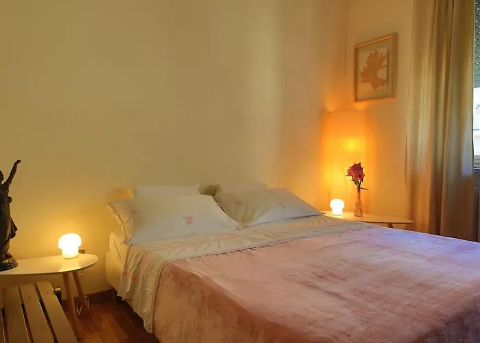 דירה Romantico Attico Con Terrazzo In Centro מילאנו