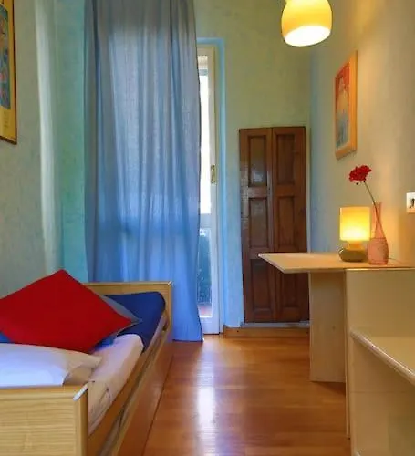 Romantico Attico Con Terrazzo In Centro דירה *