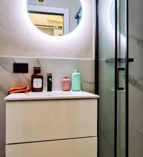 Casa Cloclo: Design & Vintage Above Subway Lejlighed Milano