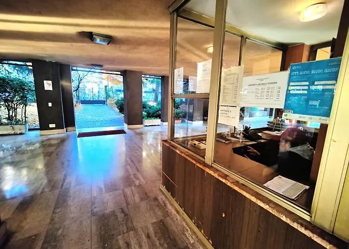 Appartamento Casa Cloclo: Design & Vintage Above Subway *