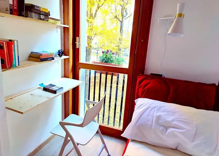 Casa Mamo: Design & Vintage Above Subway Apartment *