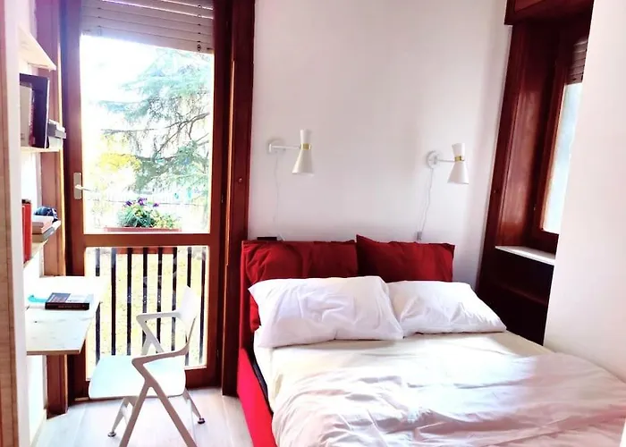 Casa Mamo: Design & Vintage Above Subway