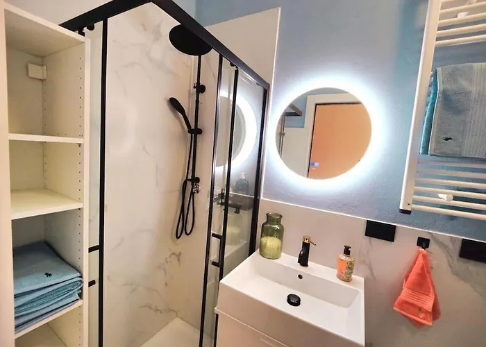 Casa Mamo: Design & Vintage Above Subway * Milan