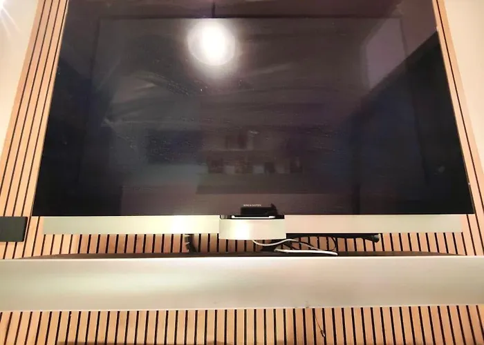 Casa Mamo: Design & Vintage Above Subway