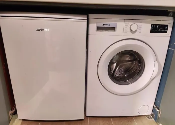 Casa Mamo: Design & Vintage Above Subway Apartment *