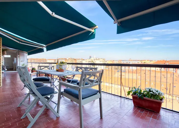 Spacious Penthouse With Panoramic Terrace - 20 Minutes From San Siro & Duomo