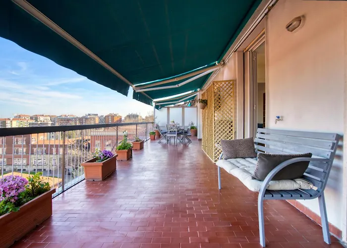 Spacious Penthouse With Panoramic Terrace - 20 Minutes From San Siro & Duomo * Milão