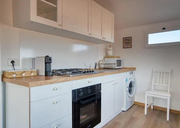 Spacious Penthouse With Panoramic Terrace - 20 Minutes From San Siro & Duomo