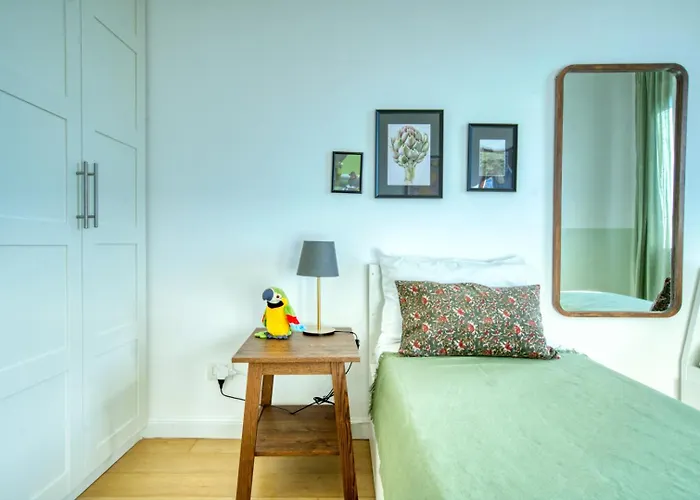 Spacious Penthouse With Panoramic Terrace - 20 Minutes From San Siro & Duomo Lägenhet *