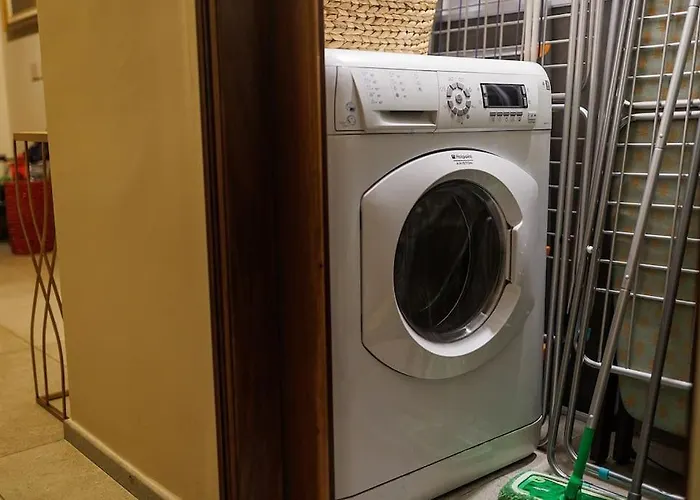 Stylish And Perfect Place For Families And Friends *