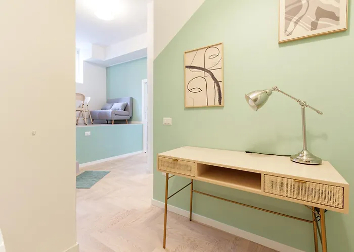 Insubria Park - Pastel Color Apartment! Διαμέρισμα