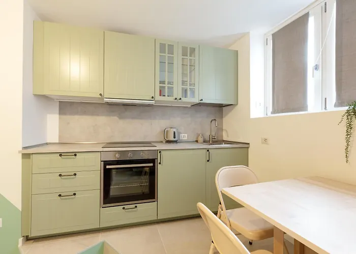 Insubria Park - Pastel Color Apartment! Διαμέρισμα