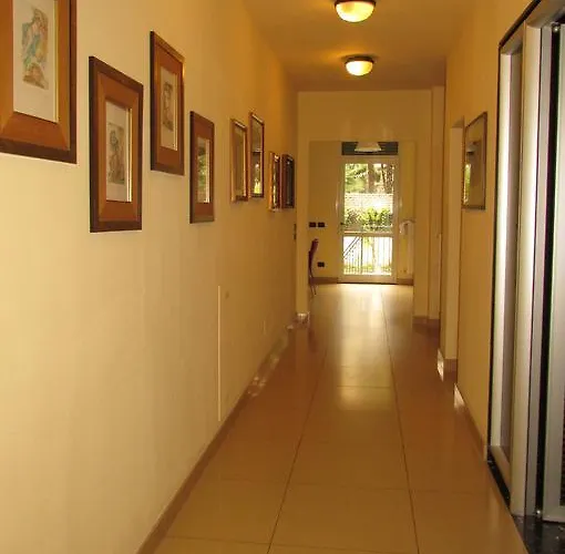 לינה וארוחת בוקר B&B Villa Xenia מילאנו